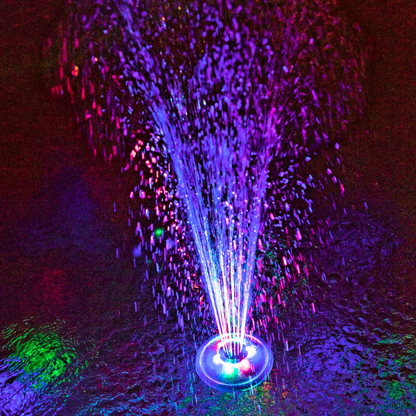 Fonte Flutuante Para Piscinas Com Leds Multicolor Com Bateria De Lítio Ø 18,5 cm.
