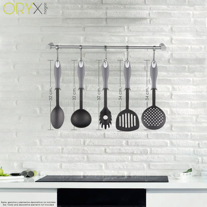 Escumadeira de Cozinha em Nylon Com Cabo Emborrachado Anti-Gotejamento 35 x 11,7 cm.
