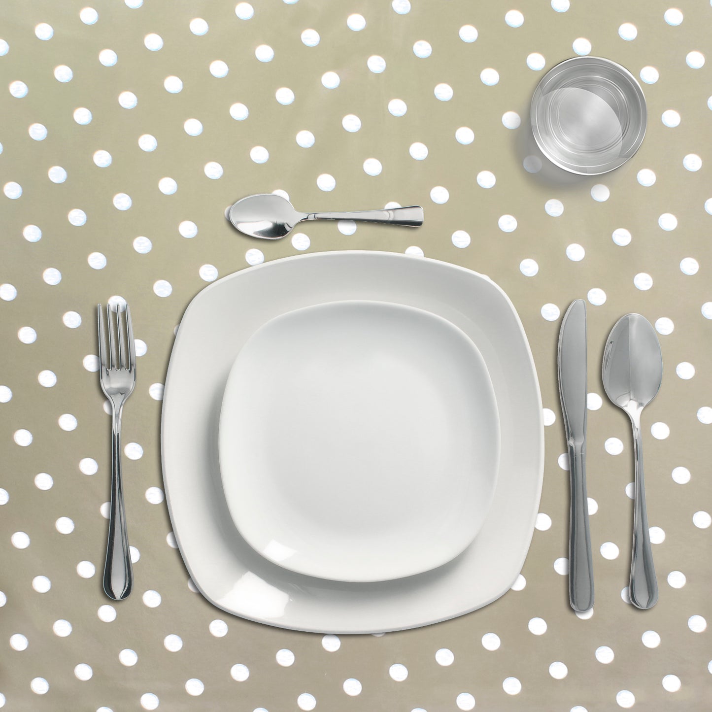 Toalha Oleada Retangular Pontos Bege. PVC resistente a manchas à prova d'água 140 cm. x 20 metros. Rolo recortado. Dentro e fora