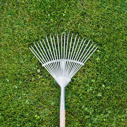 Rastrillo Metalico Para Jardin Ancho Regulable 31,5 A 43,5 cm. rastrillo Hojas, Cepillo Jardin, Escoba Metalica, Escoba Jardin