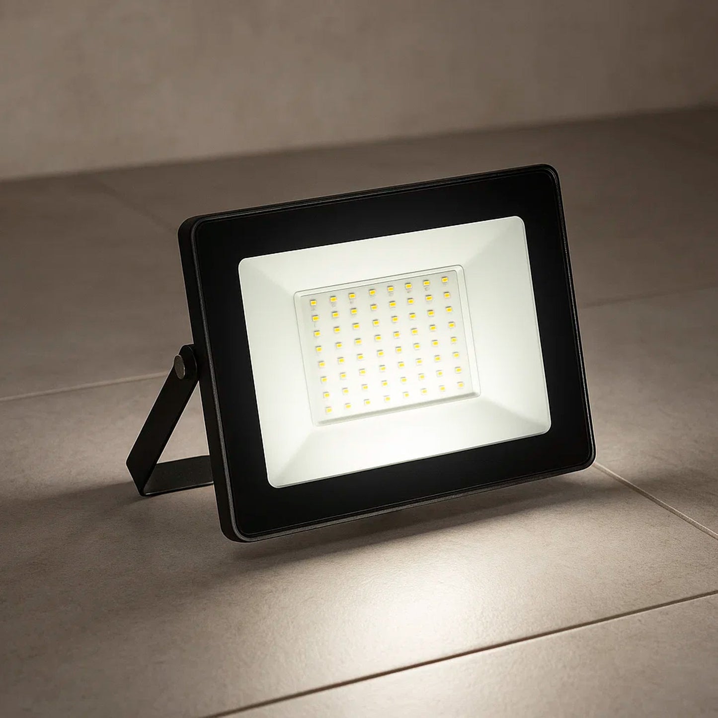 Foco Led Plano  70 Watt. 7700 Lumens. Luz blanca 4000ºK Protección IP65.